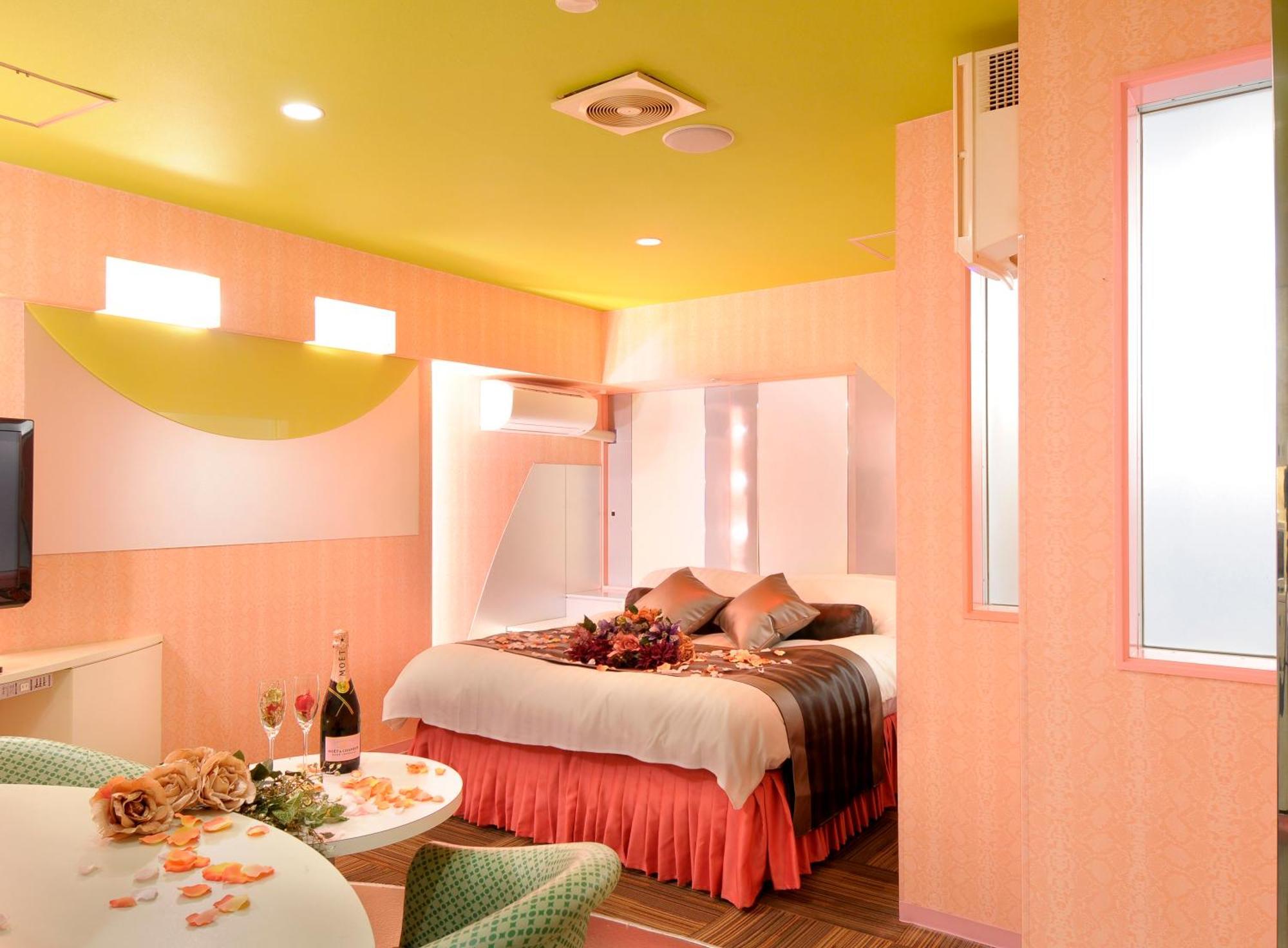 Hotel Love Ikutama -Adult Only 大阪 外观 照片