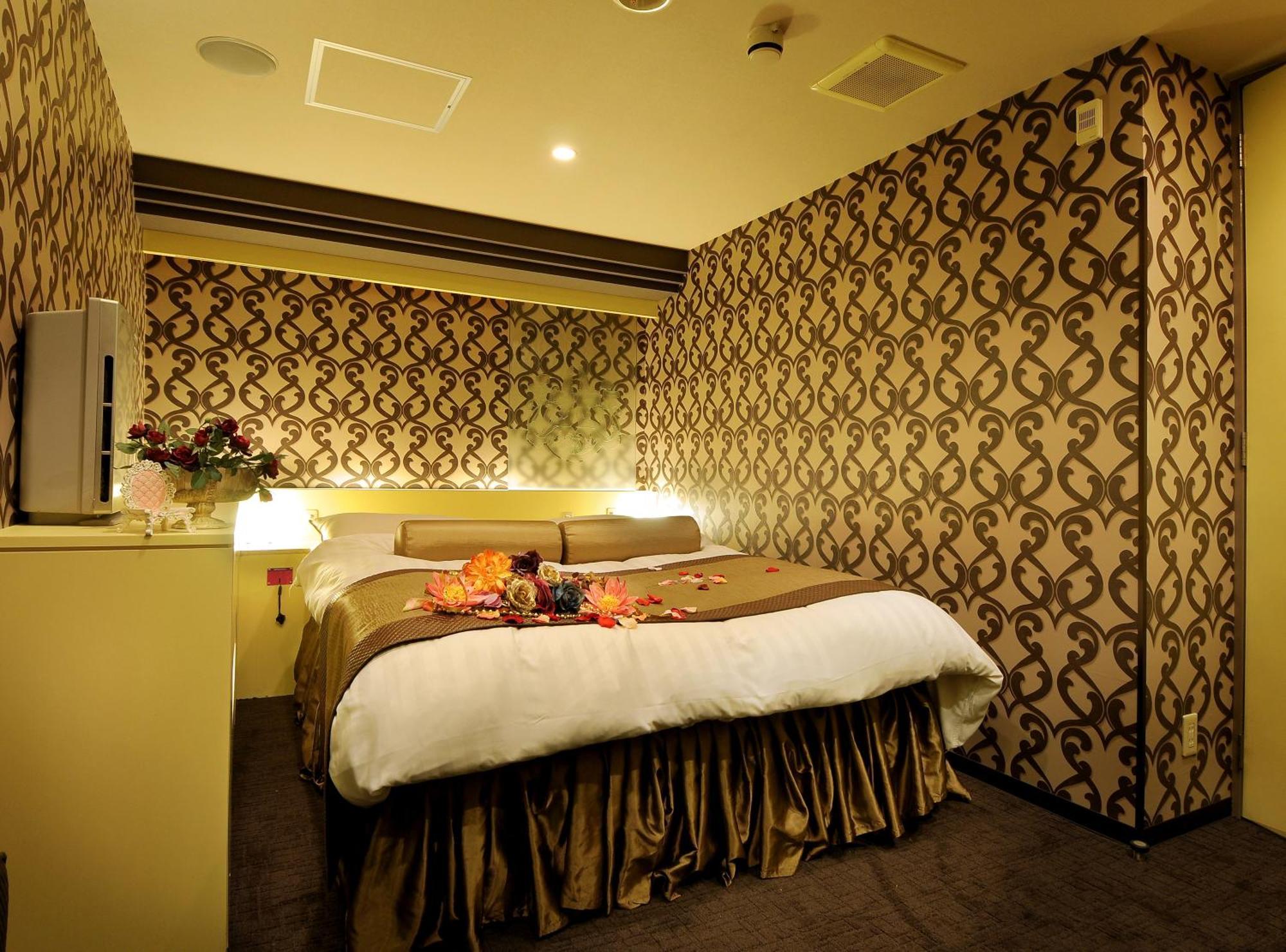 Hotel Love Ikutama -Adult Only 大阪 外观 照片