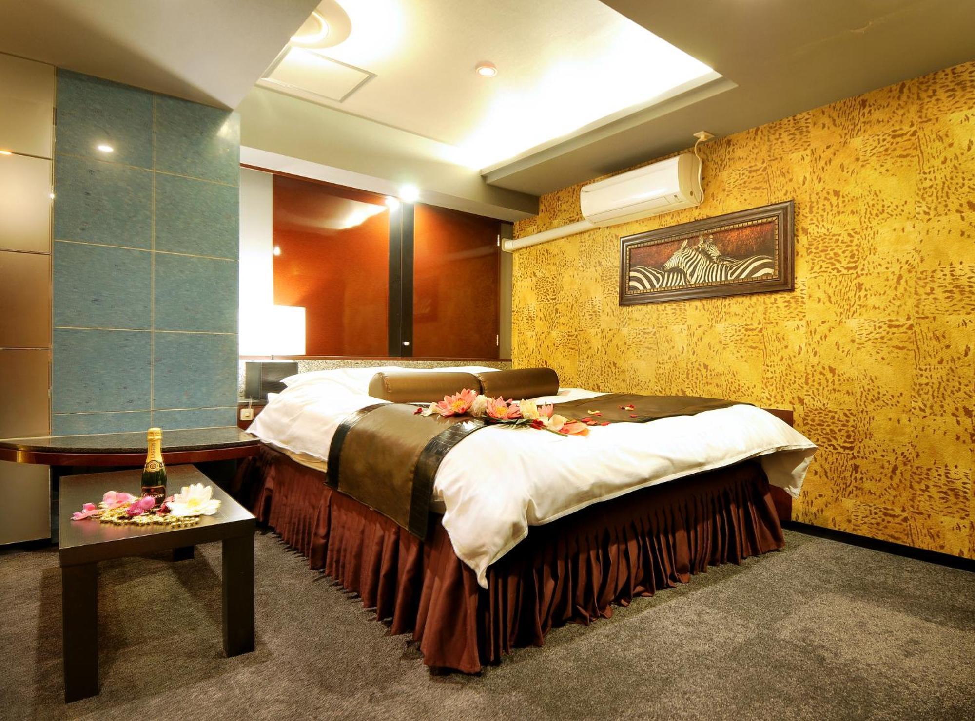Hotel Love Ikutama -Adult Only 大阪 外观 照片