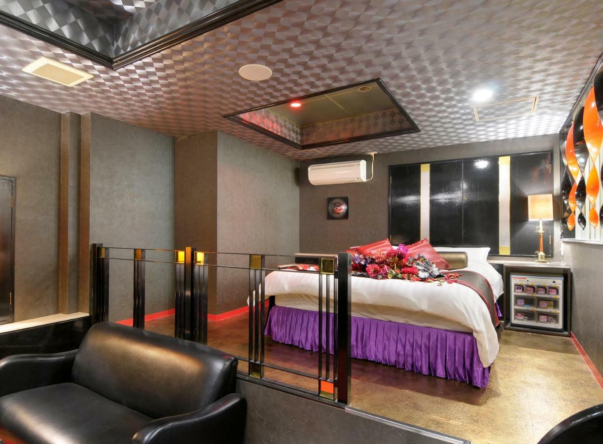 Hotel Love Ikutama -Adult Only 大阪 外观 照片
